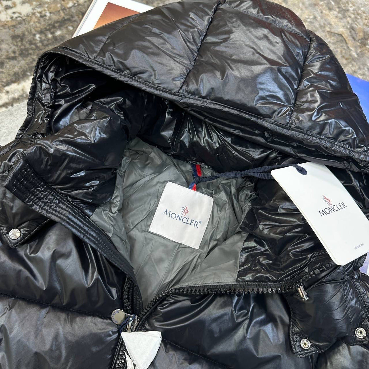 Moncler maya